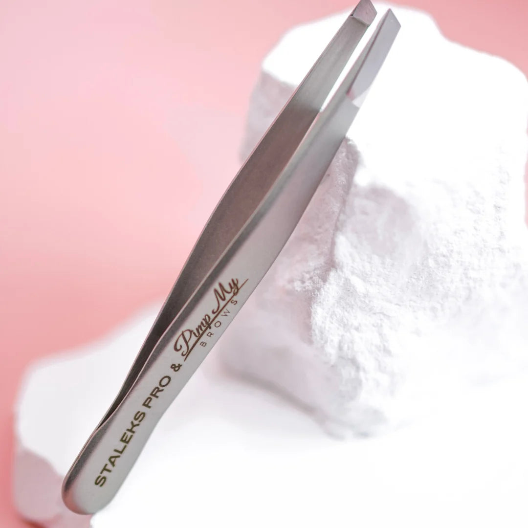TE-10/3 SB Eyebrow Tweezers – Pimp My Brows x STALEKS PRO